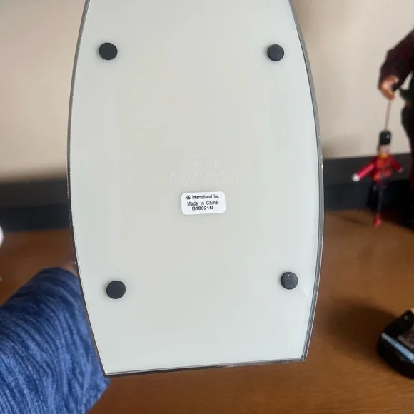 Smithsonian Silver Newton's Cradle - Picture 4 of 6